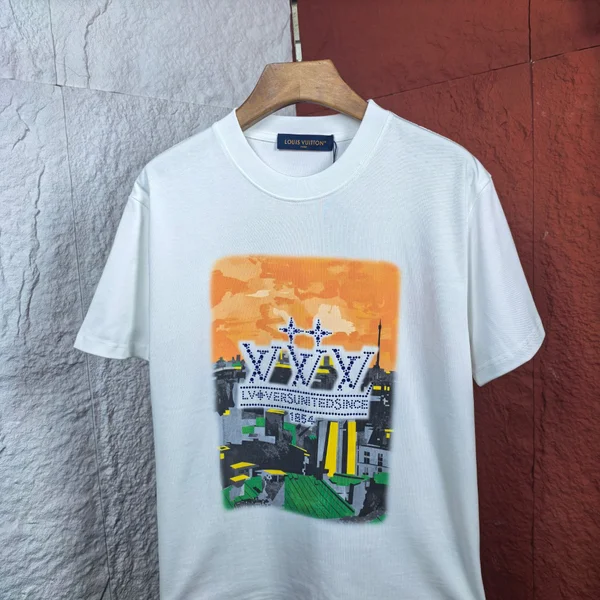 ルイヴィトン Tシャツ