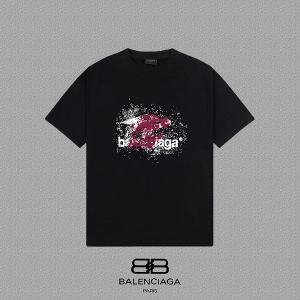 バレンシアガ Tシャツ