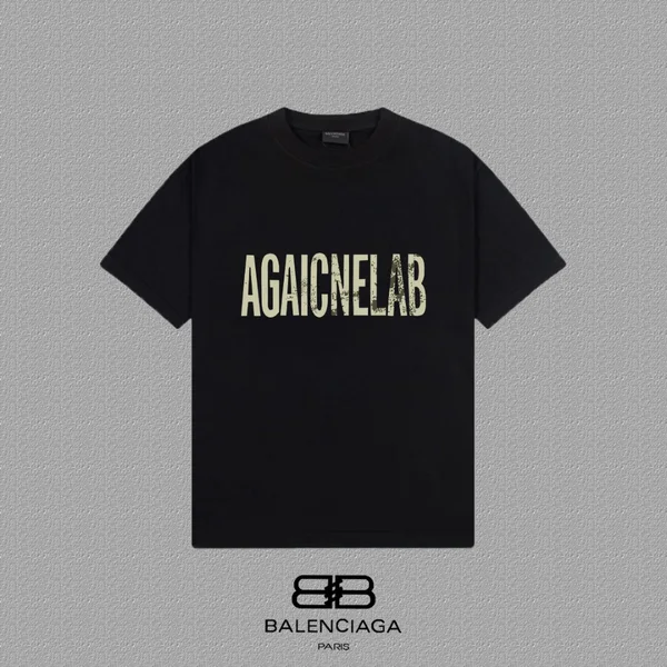 バレンシアガ Tシャツ