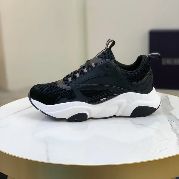 ディオール スニーカー