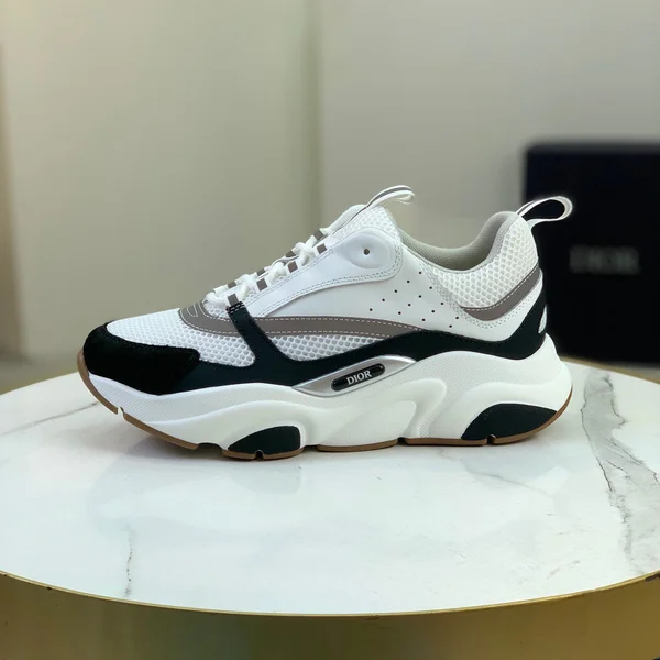 ディオール スニーカー