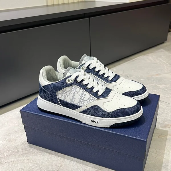 ディオール スニーカー