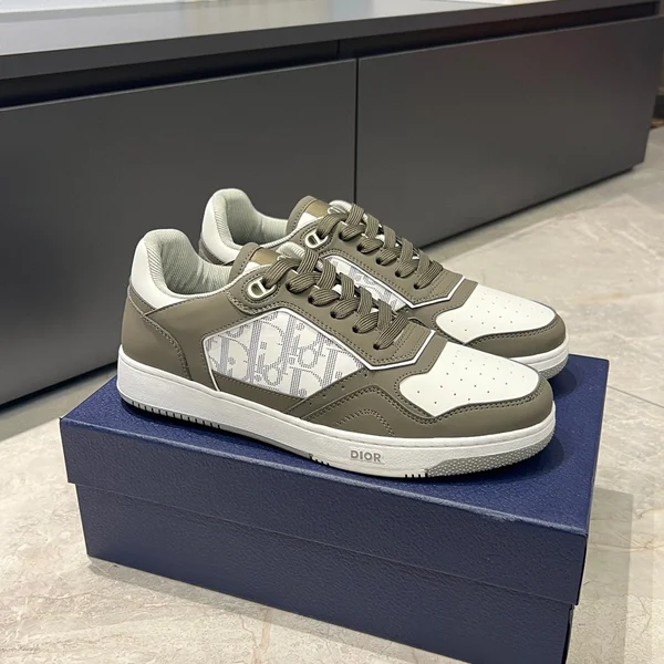 ディオール スニーカー