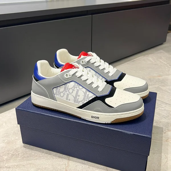 ディオール スニーカー