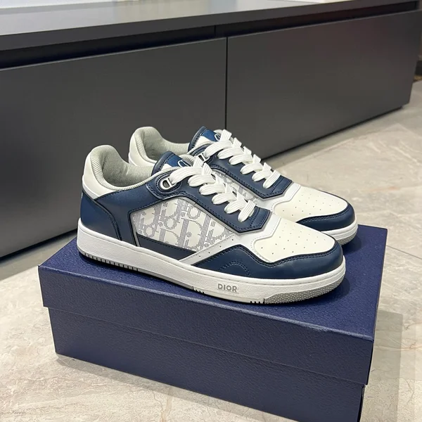 ディオール スニーカー