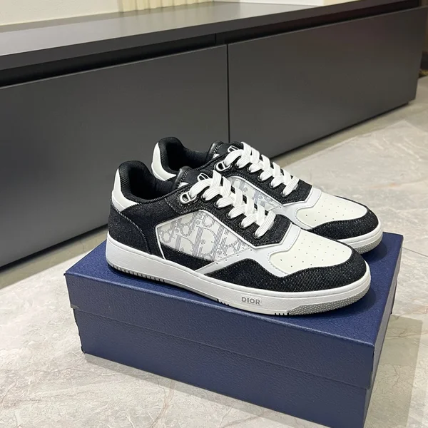 ディオール スニーカー