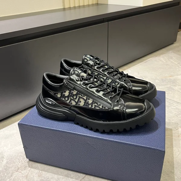 ディオール スニーカー