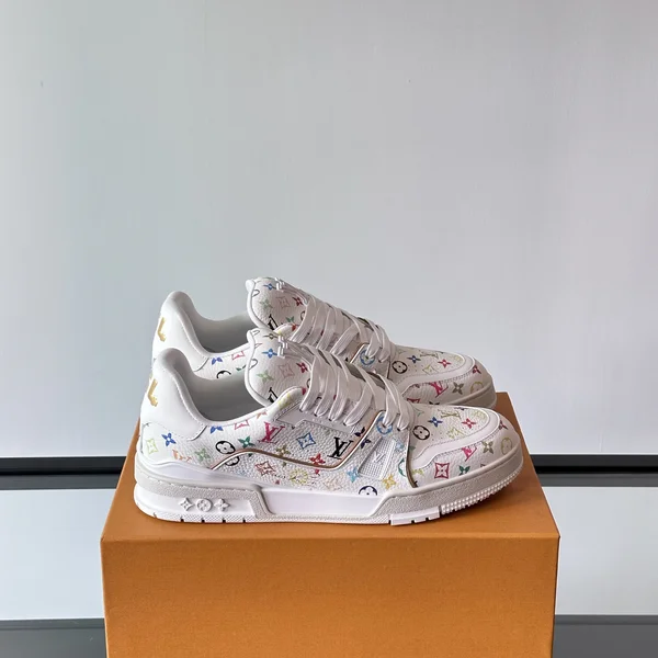 ルイヴィトン スニーカー