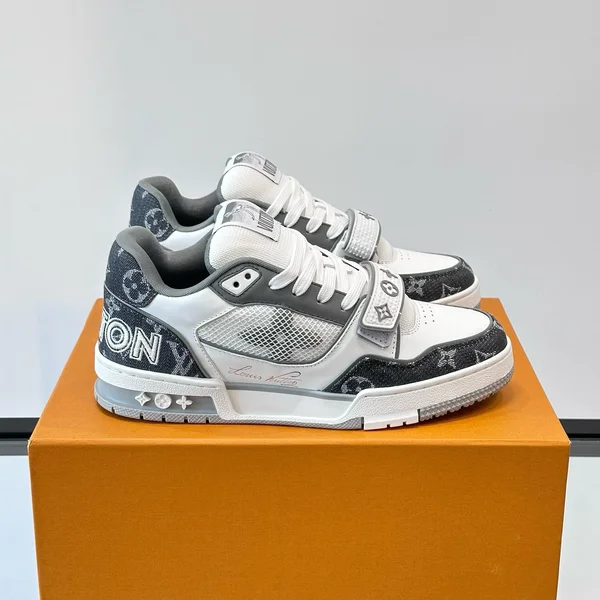 ルイヴィトン スニーカー