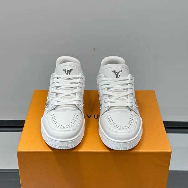 ルイヴィトン スニーカー