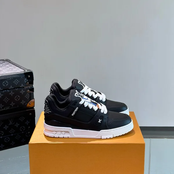 ルイヴィトン スニーカー