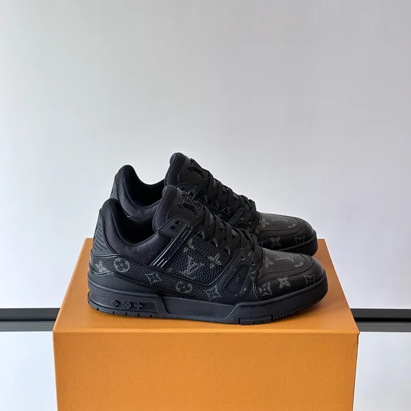 ルイヴィトン スニーカー