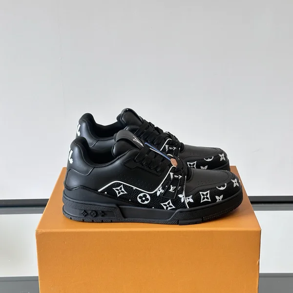 ルイヴィトン スニーカー