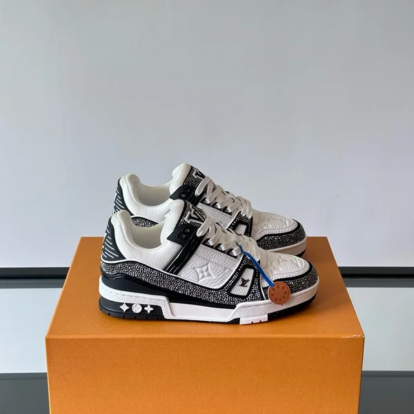 ルイヴィトン スニーカー