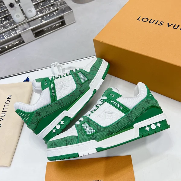 ルイヴィトン スニーカー