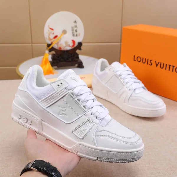 ルイヴィトン スニーカー