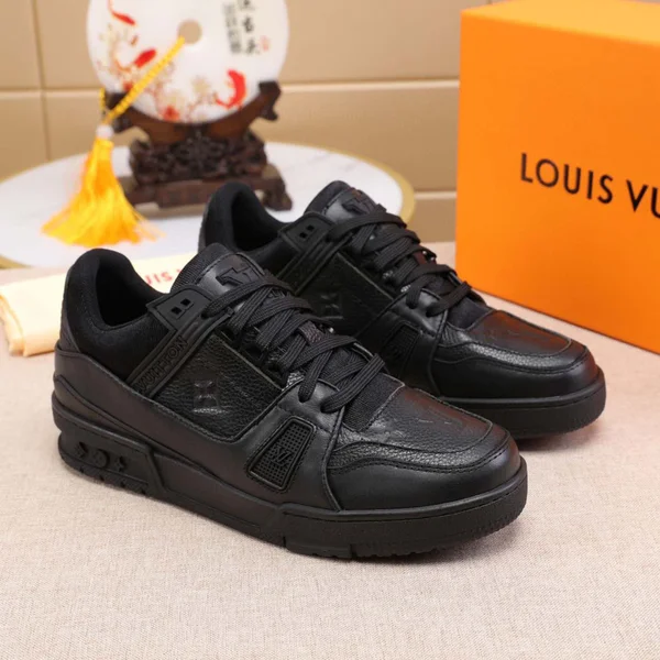 ルイヴィトン スニーカー