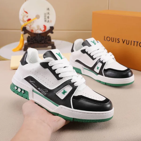 ルイヴィトン スニーカー