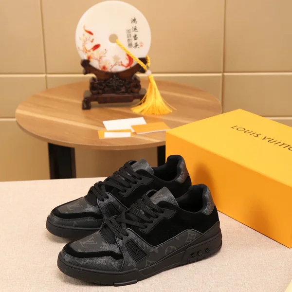 ルイヴィトン スニーカー