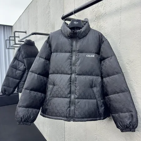 セリーヌ ダウンジャケット