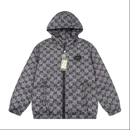 グッチ ダウンジャケット