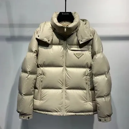 プラダ ダウンジャケット