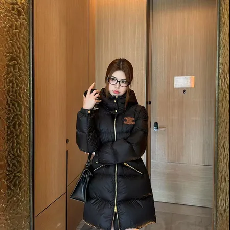 セリーヌ ダウンジャケット