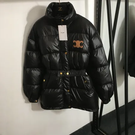 セリーヌ ダウンジャケット