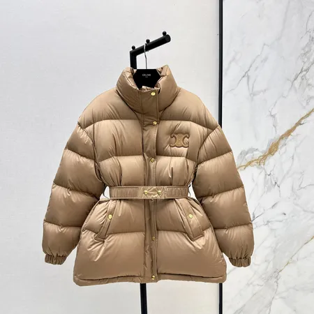 セリーヌ ダウンジャケット