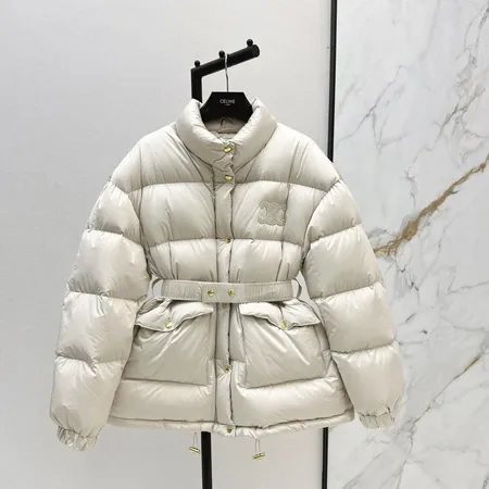 セリーヌ ダウンジャケット