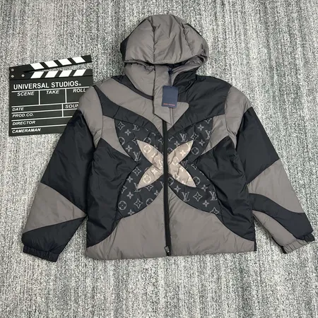 ルイヴィトン ダウンジャケット