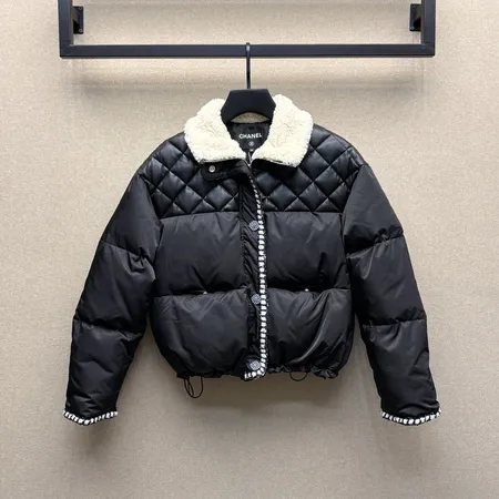 シャネル ダウンジャケット
