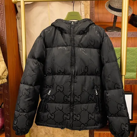 グッチ ダウンジャケット