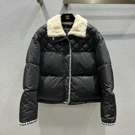 シャネル ダウンジャケット