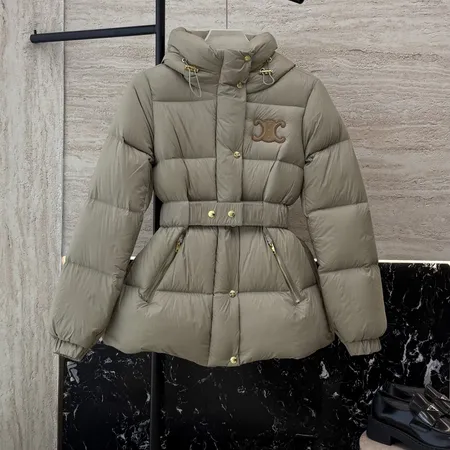 セリーヌ ダウンジャケット