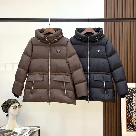 プラダ ダウンジャケット