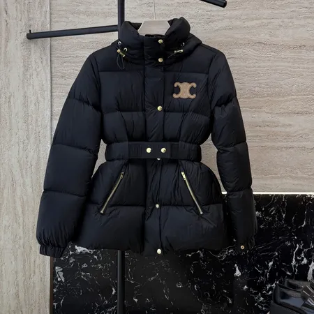 セリーヌ ダウンジャケット