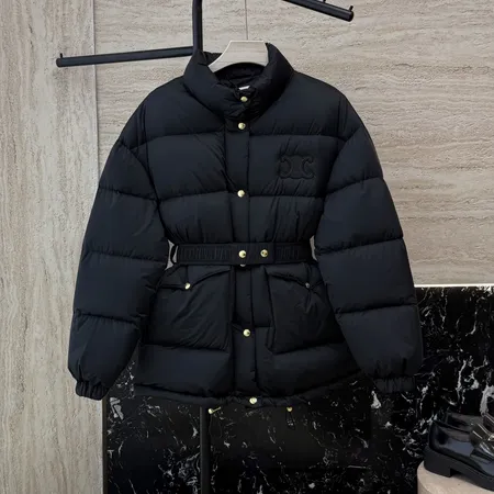 セリーヌ ダウンジャケット