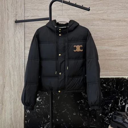 セリーヌ ダウンジャケット