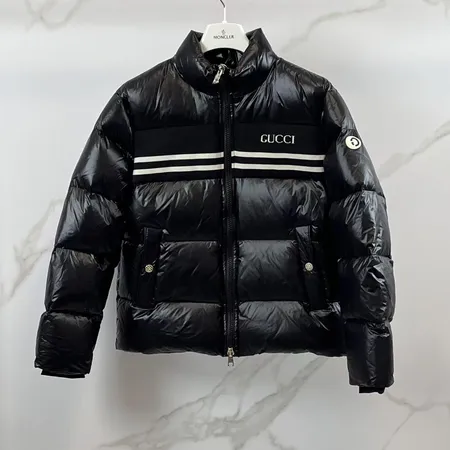 グッチ ダウンジャケット
