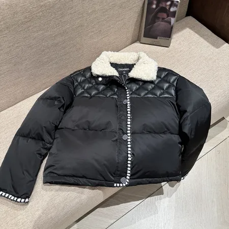 シャネル ダウンジャケット