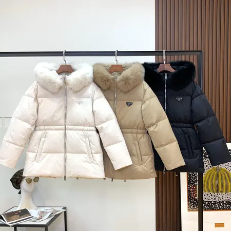プラダ ダウンジャケット