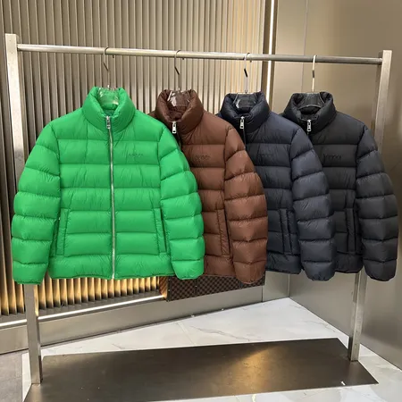 グッチ ダウンジャケット