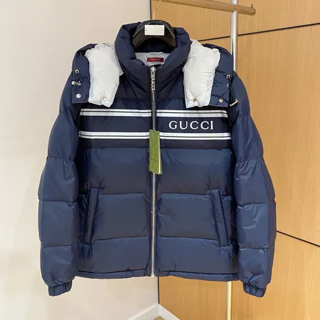 グッチ ダウンジャケット