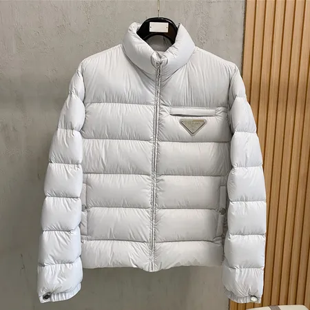 プラダ ダウンジャケット