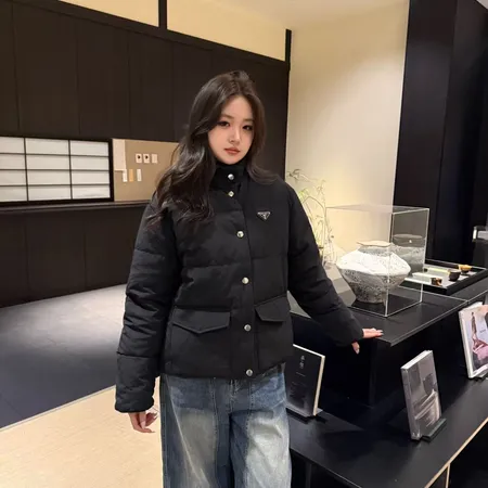 プラダ ダウンジャケット