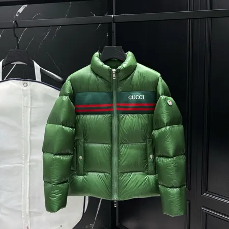 グッチ ダウンジャケット