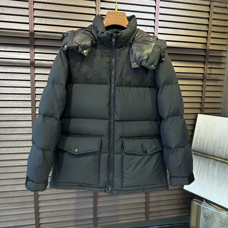 グッチ ダウンジャケット
