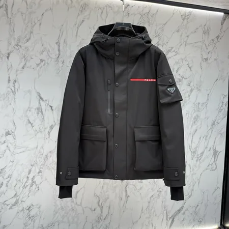 プラダ ダウンジャケット