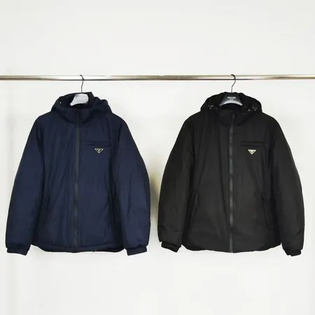 プラダ ダウンジャケット